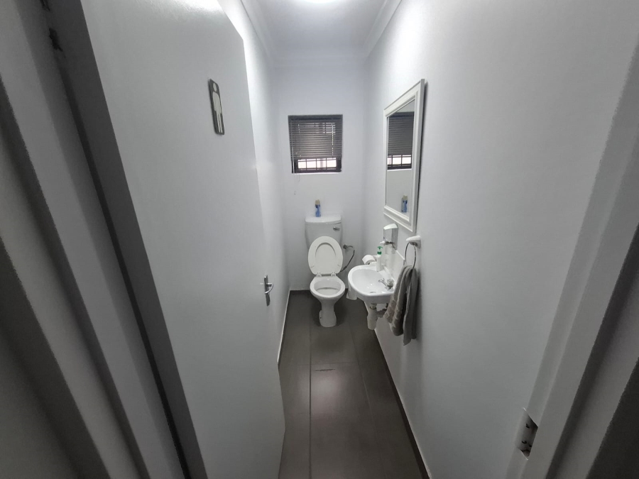 To Let Commercial Property for Rent in Fisantekraal Western Cape